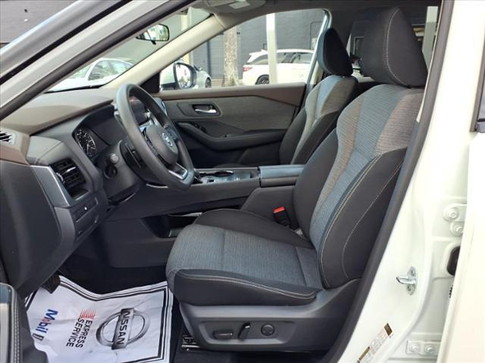 2021 Nissan Rogue SV FWD