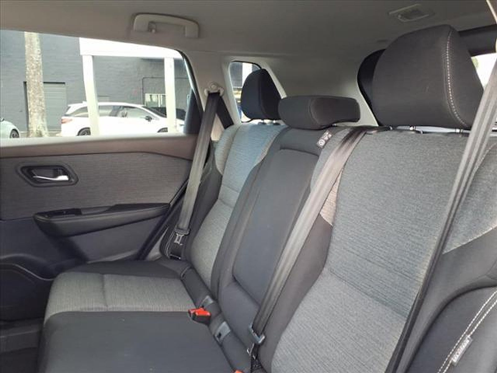 2021 Nissan Rogue SV FWD