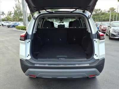 2021 Nissan Rogue SV FWD