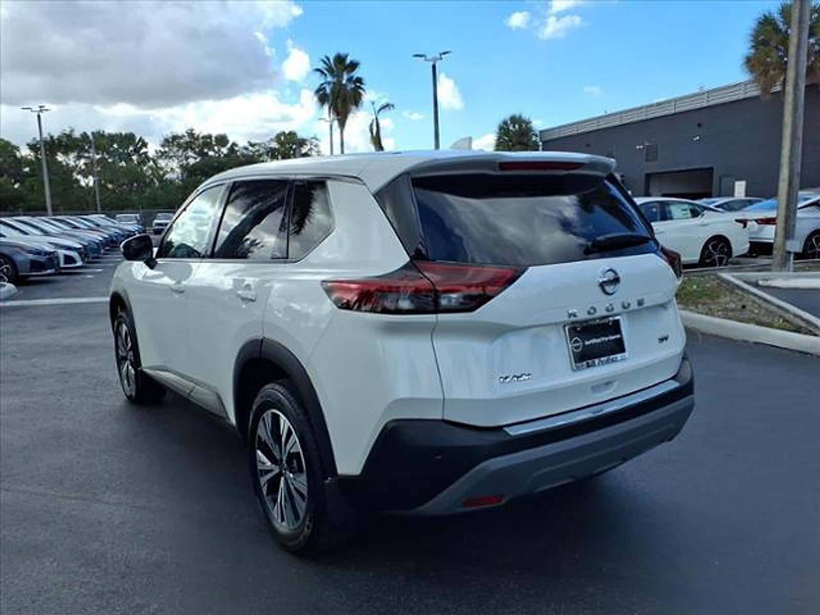 2021 Nissan Rogue SV FWD
