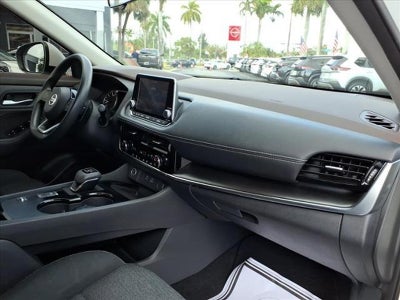 2021 Nissan Rogue SV FWD