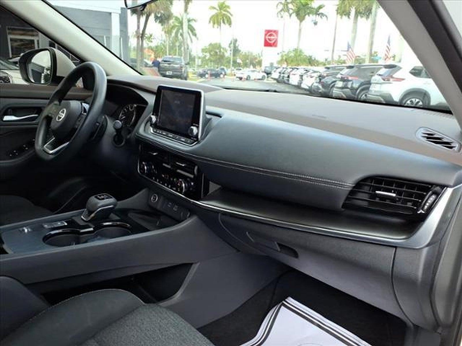 2021 Nissan Rogue SV FWD