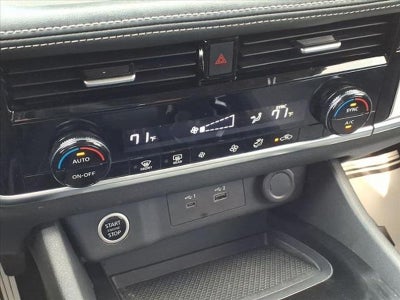 2021 Nissan Rogue SV FWD