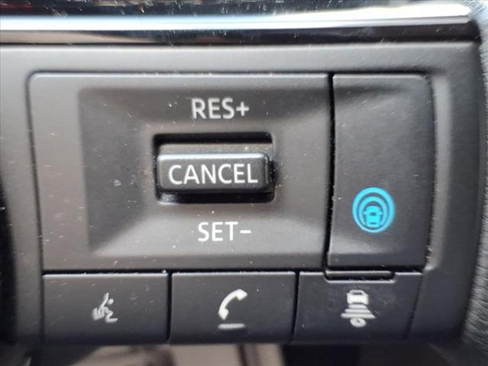 2021 Nissan Rogue SV FWD