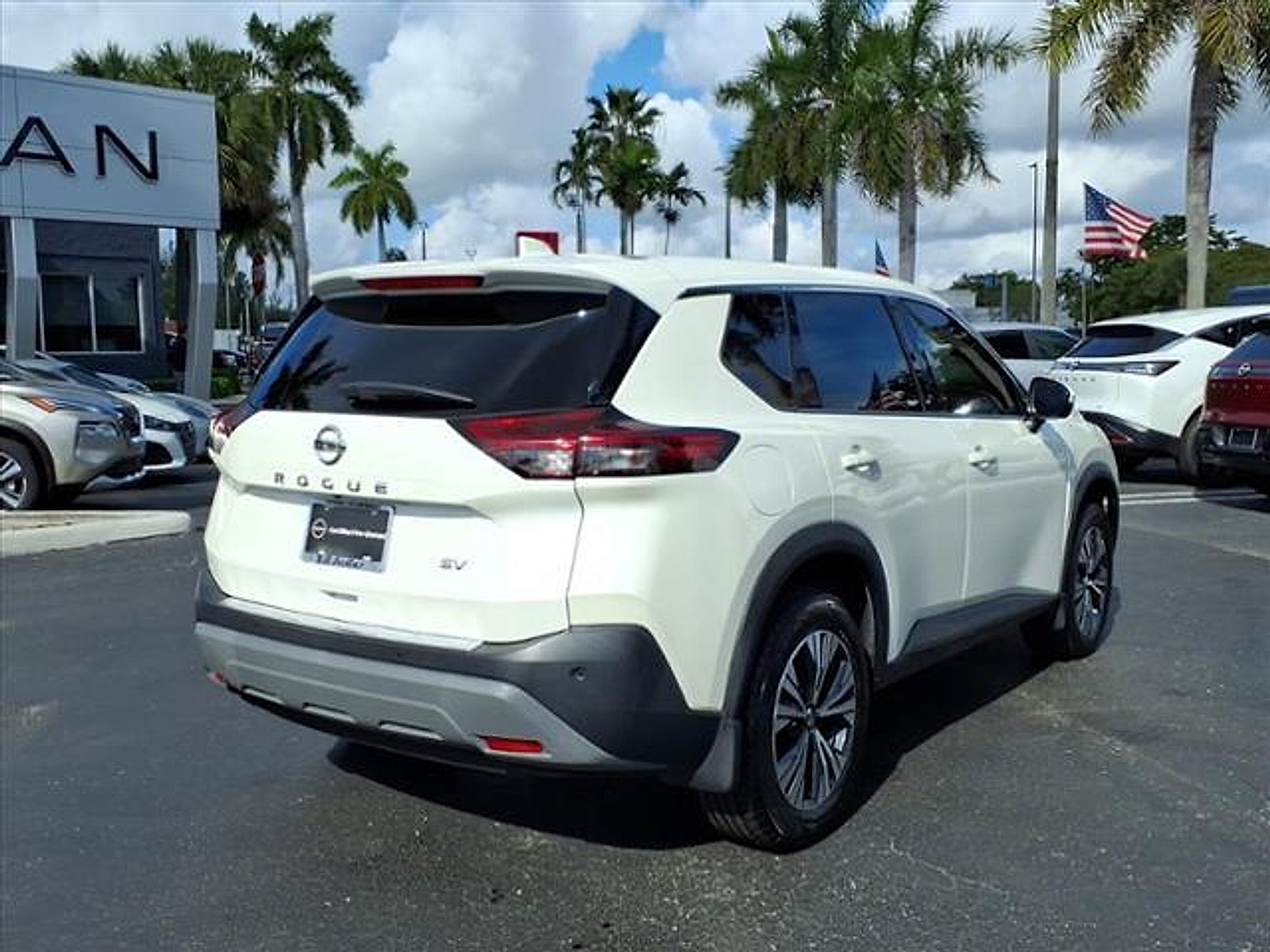 2021 Nissan Rogue SV FWD
