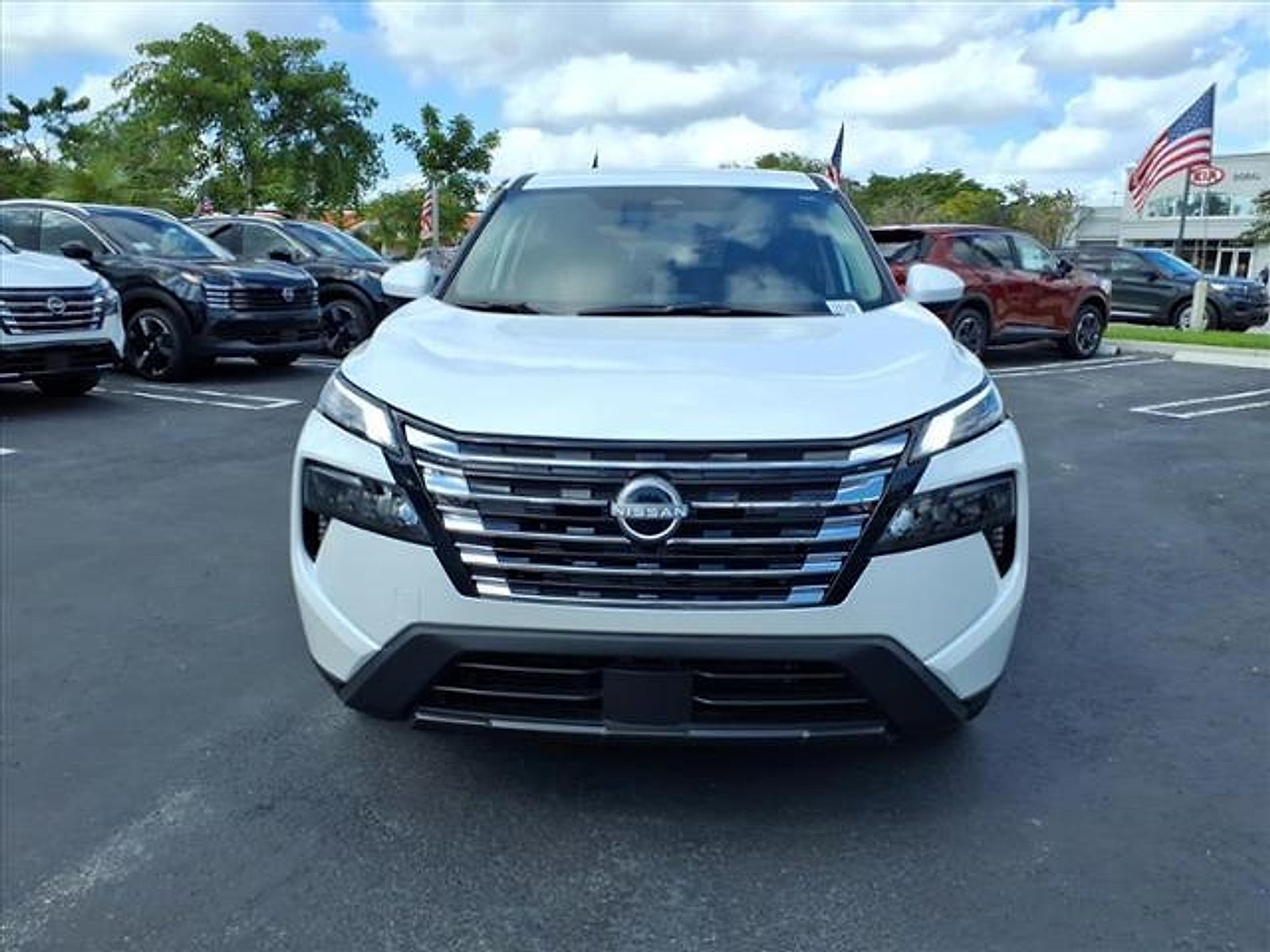 2026 Nissan Rogue SV