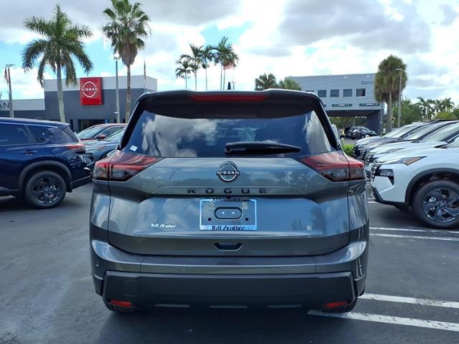 2026 Nissan Rogue Dark Armor