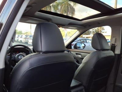 2023 Nissan Rogue SL FWD