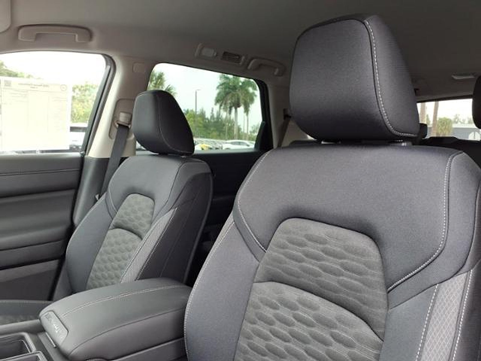 2026 Nissan Pathfinder S