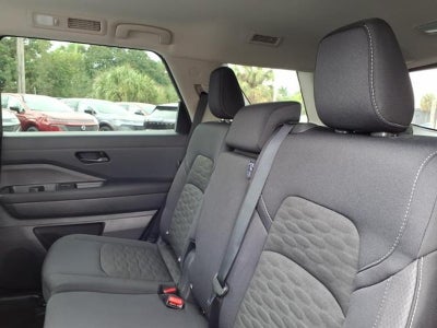 2026 Nissan Pathfinder S