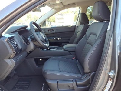 2026 Nissan Pathfinder S