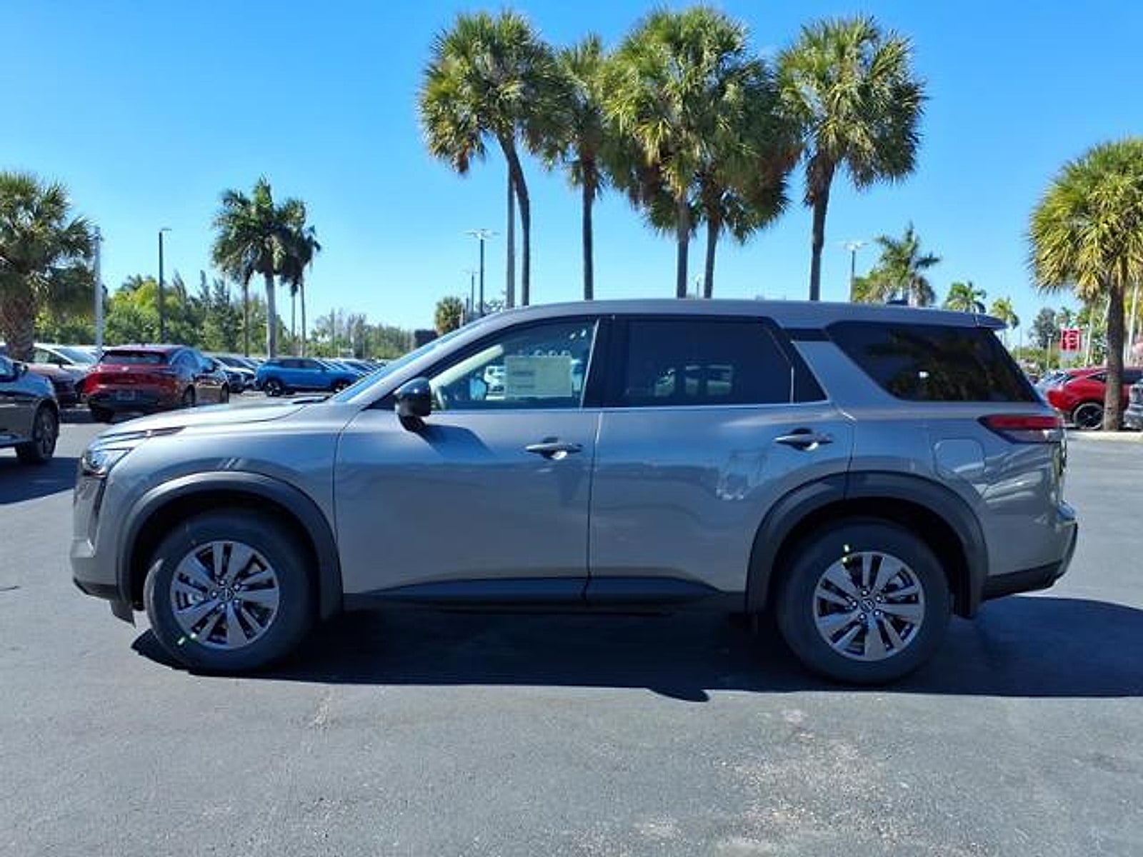 2026 Nissan Pathfinder S