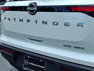 2024 Nissan Pathfinder SV