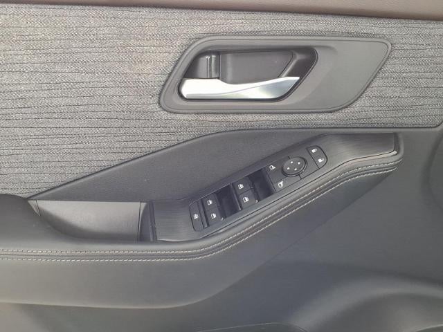 2021 Nissan Rogue SV FWD