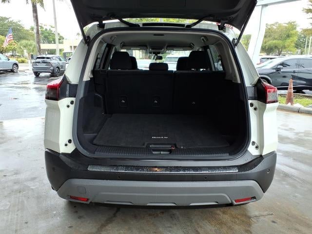 2021 Nissan Rogue SV FWD