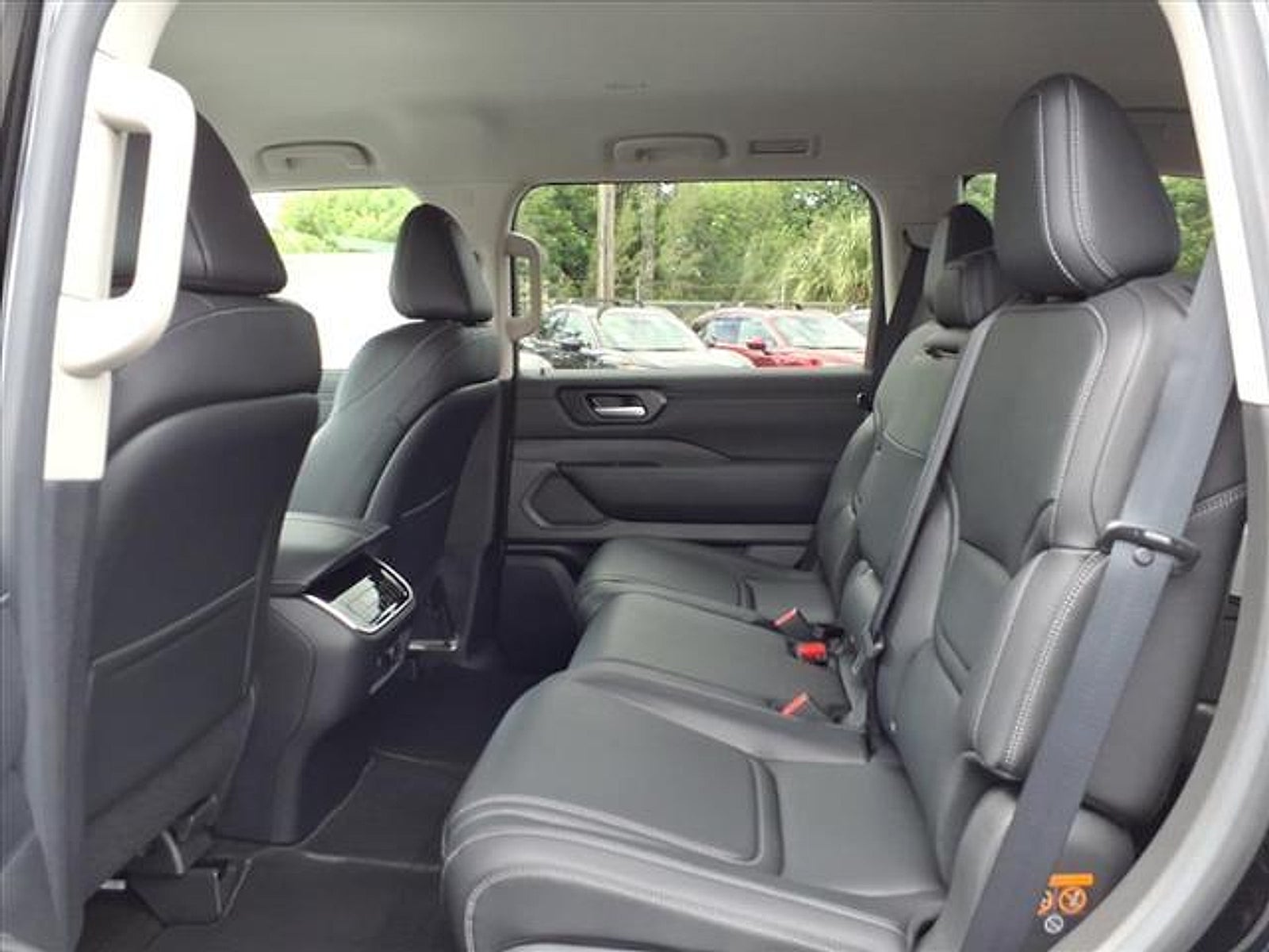 2026 Nissan Armada SV