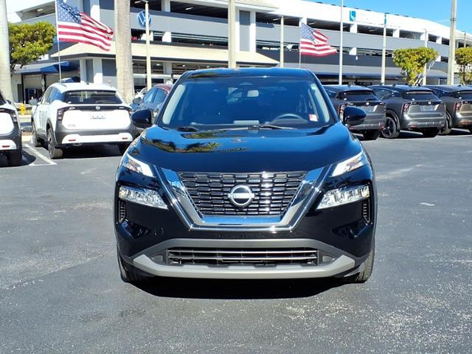 2022 Nissan Rogue SV FWD