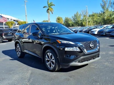 2022 Nissan Rogue SV FWD