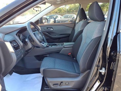 2022 Nissan Rogue SV FWD