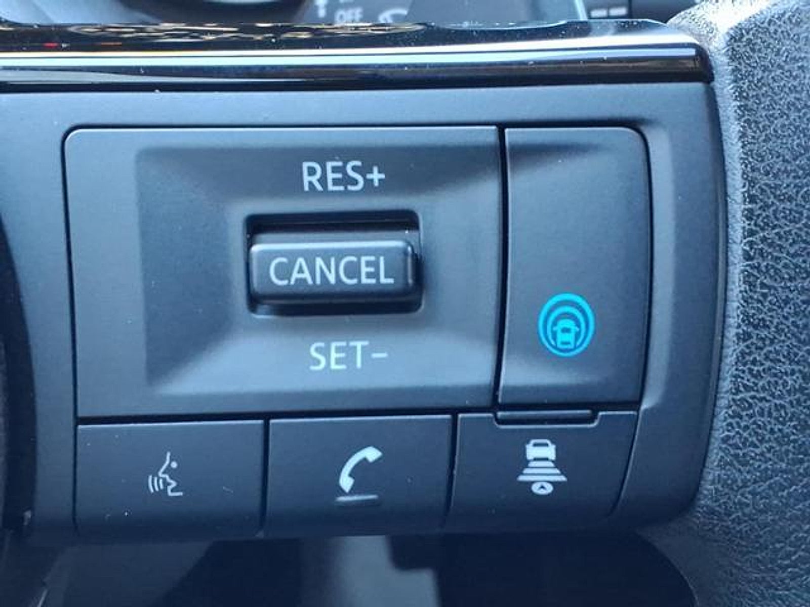 2022 Nissan Rogue SV FWD