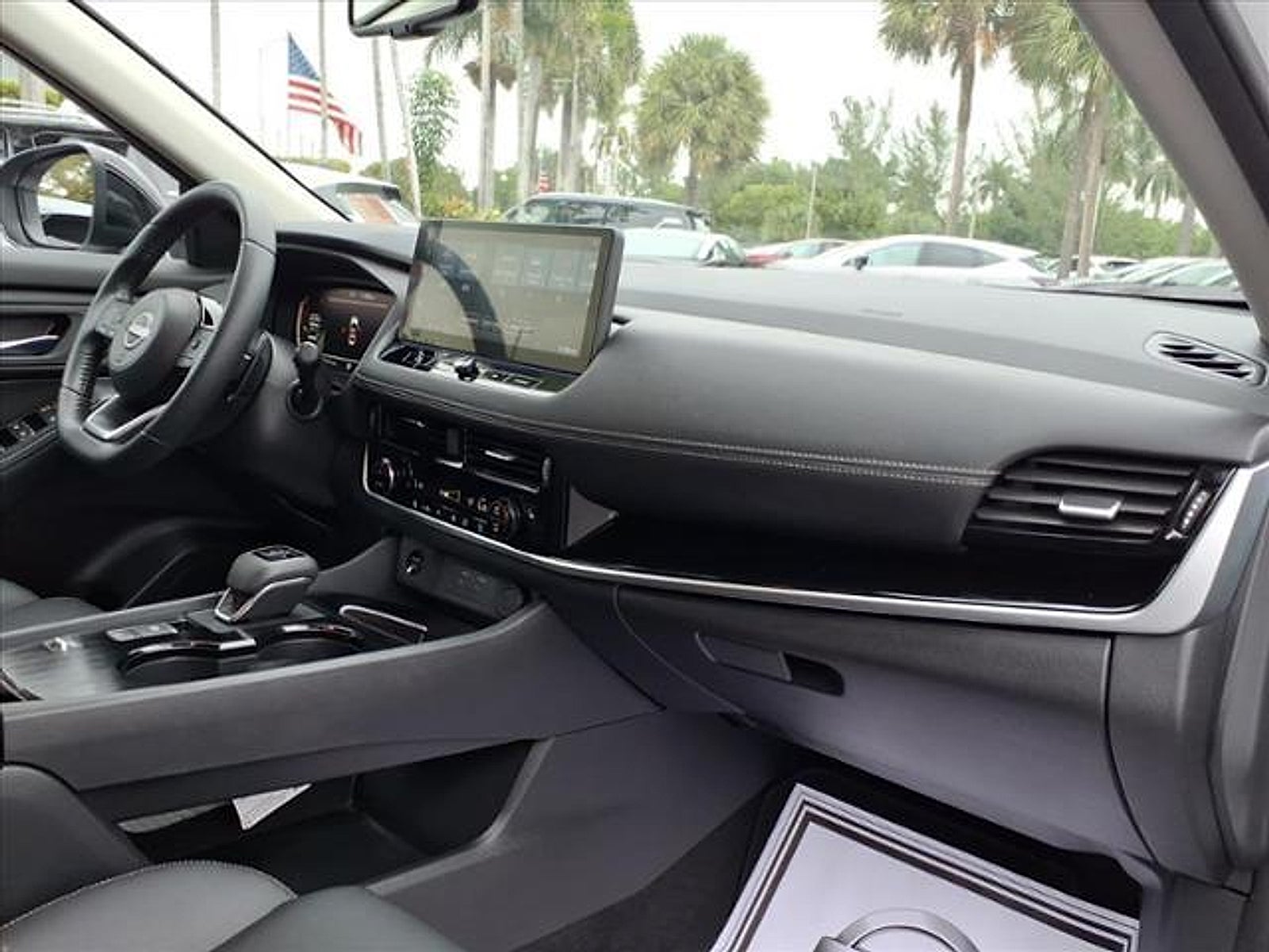 2024 Nissan Rogue SL