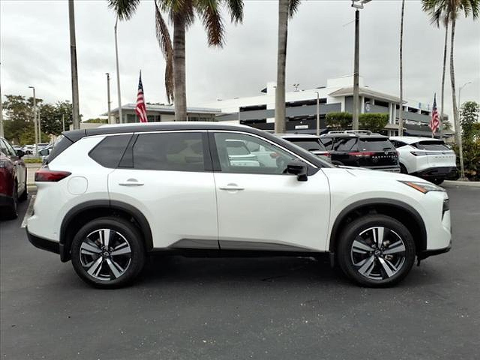 2024 Nissan Rogue SL