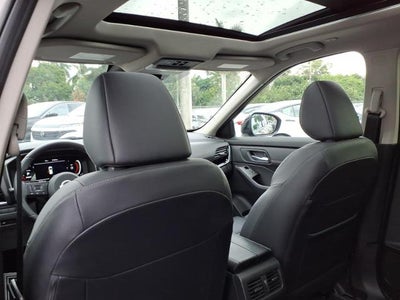 2024 Nissan Rogue SL FWD