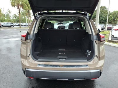 2024 Nissan Rogue SL FWD