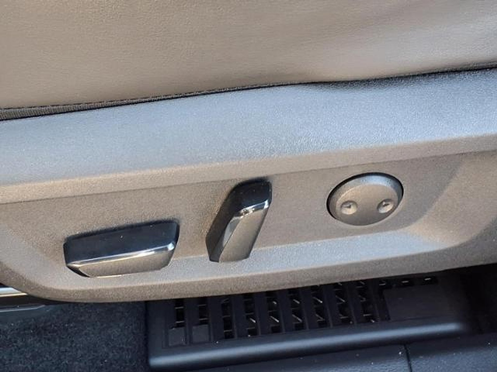 2024 Nissan Rogue Platinum FWD