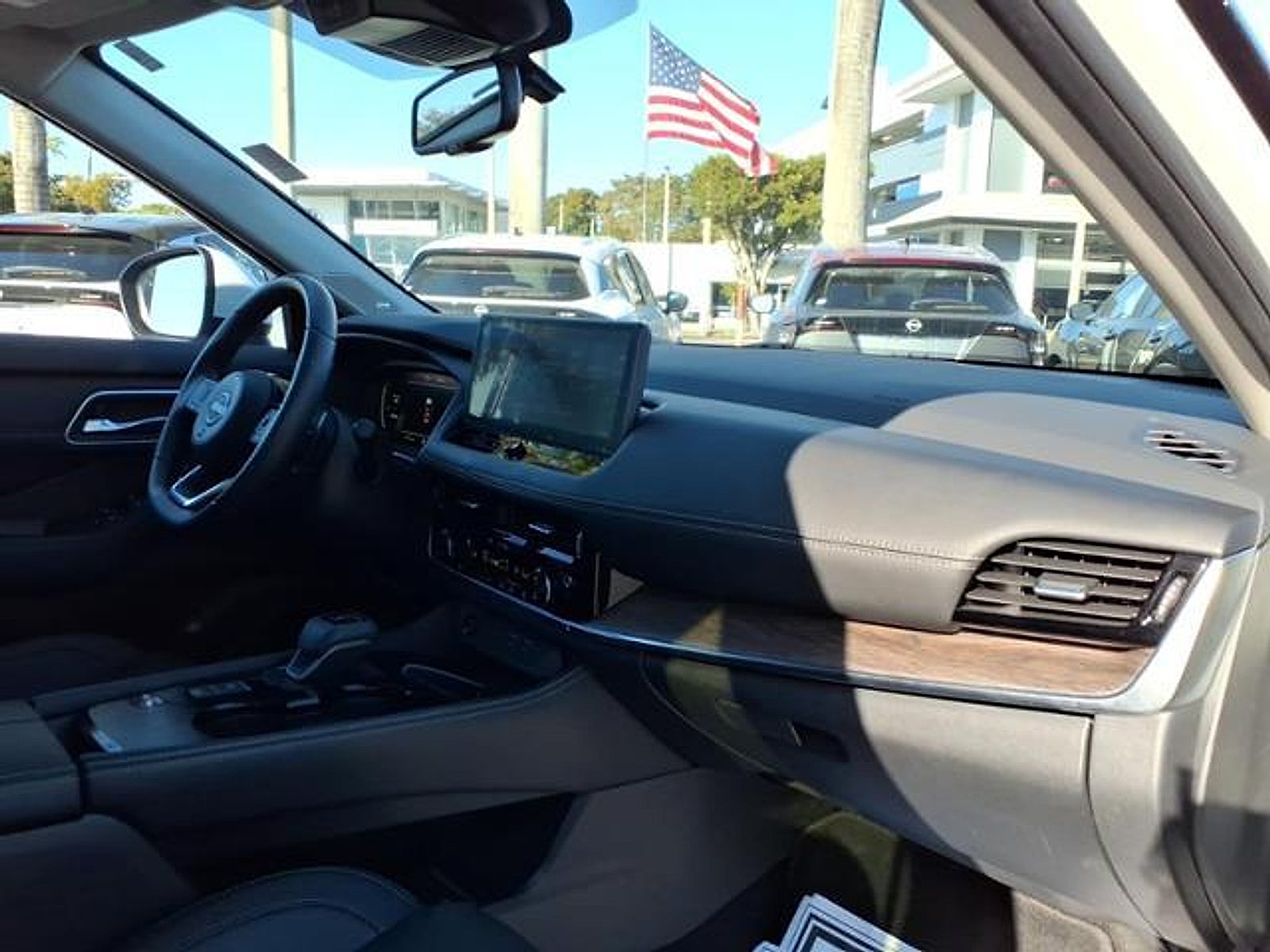 2024 Nissan Rogue Platinum FWD