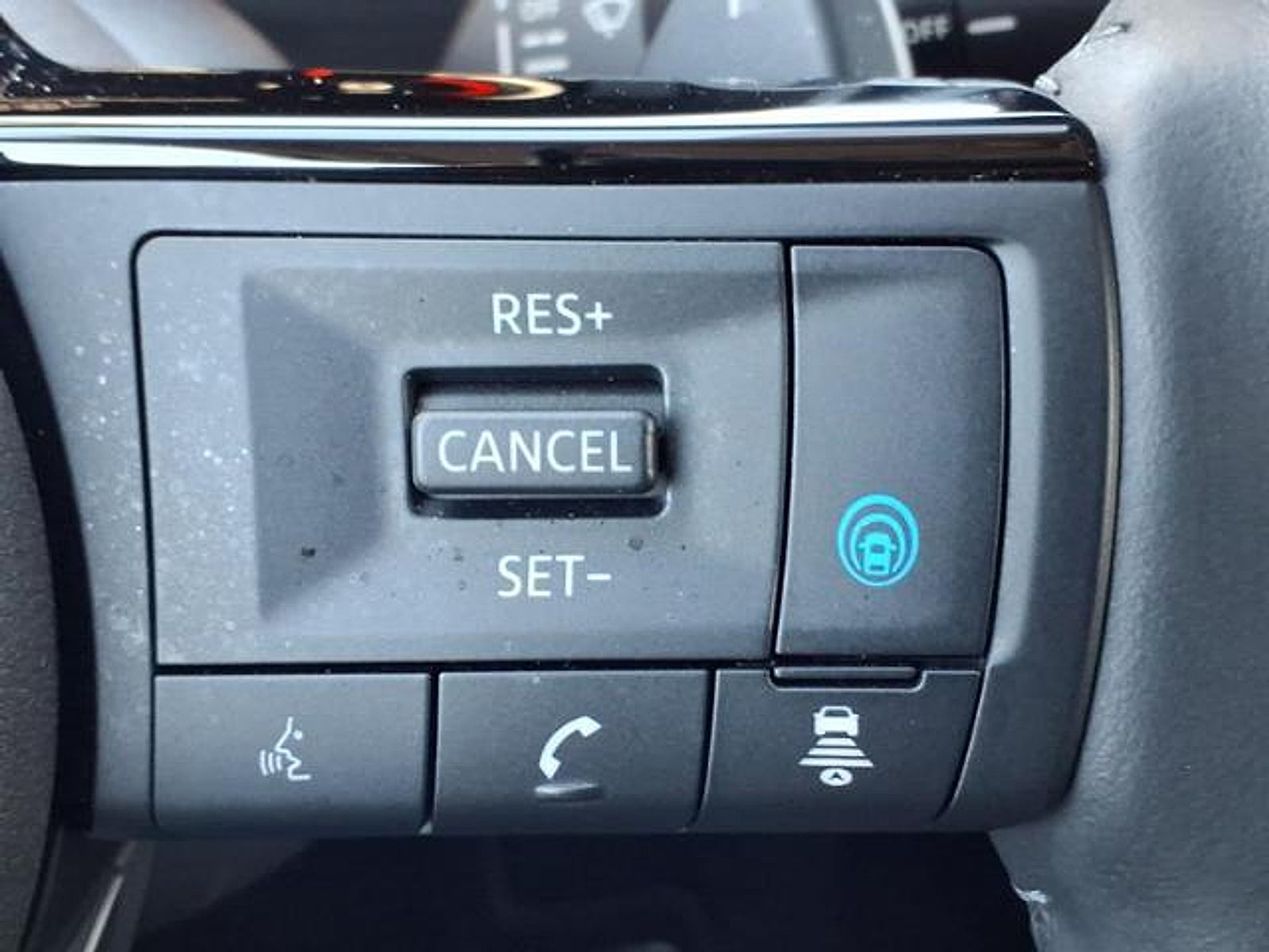 2024 Nissan Rogue Platinum FWD