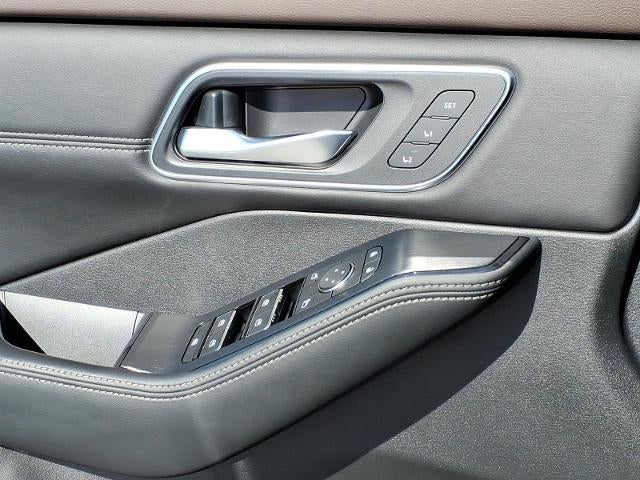 2023 Nissan Rogue Platinum Intelligent AWD