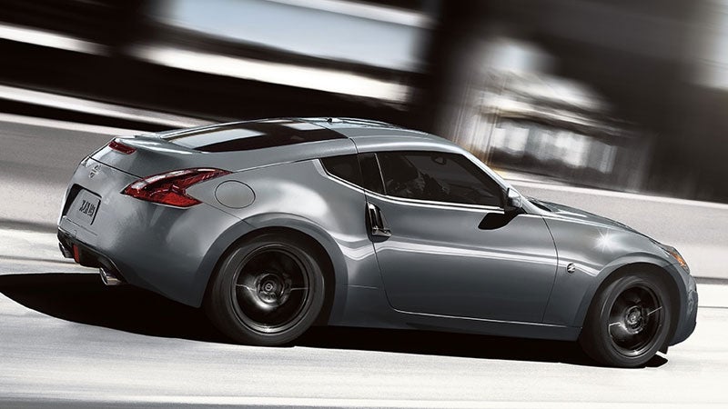 2019 Nissan 370z driving fast